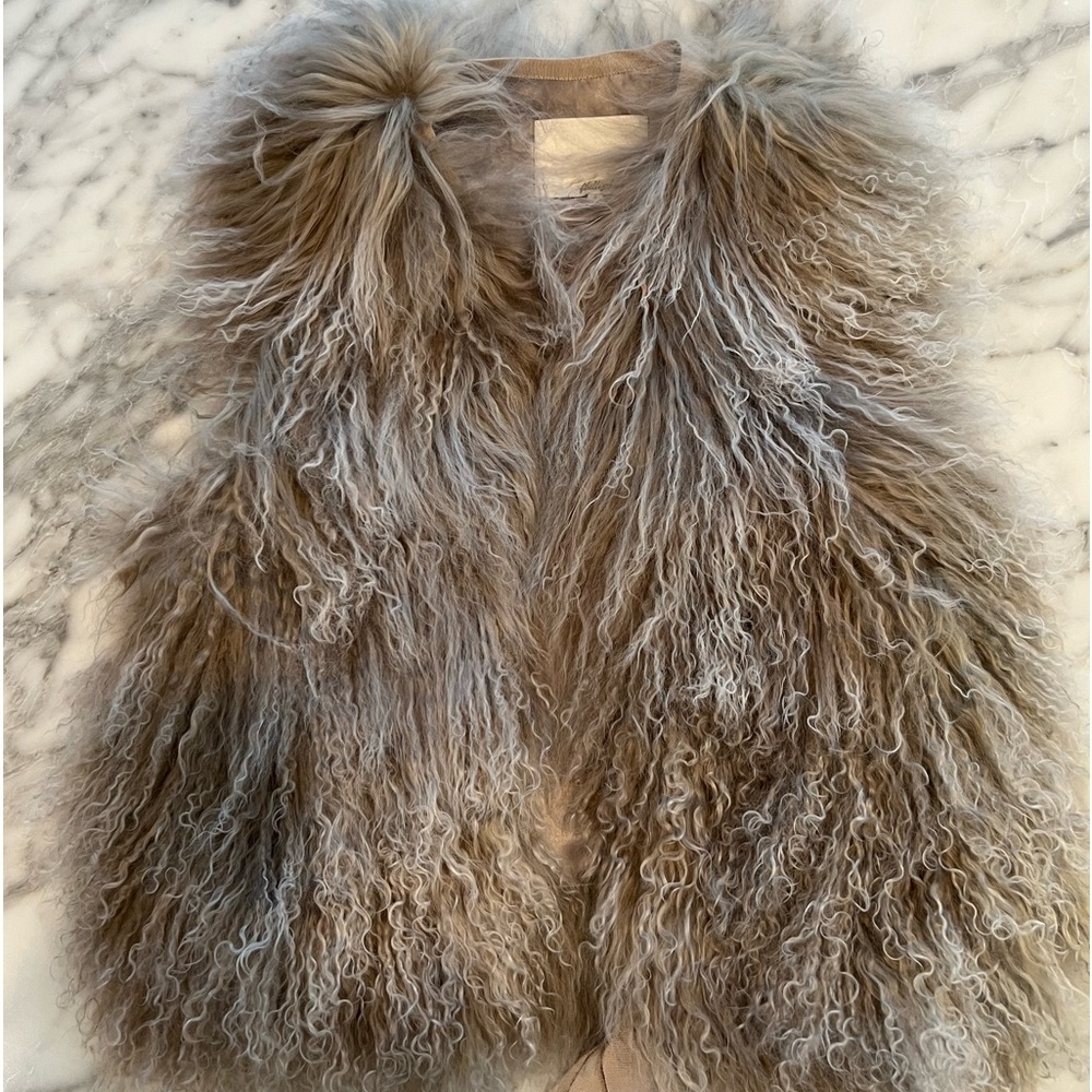 Beautiful Gray Lamb Shearling Vest Zip Front